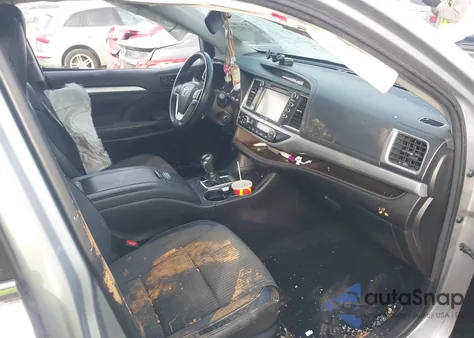 2018 Toyota Highlander Le Plus from USA, damaged, VIN 5TDZZRFH8JS286161